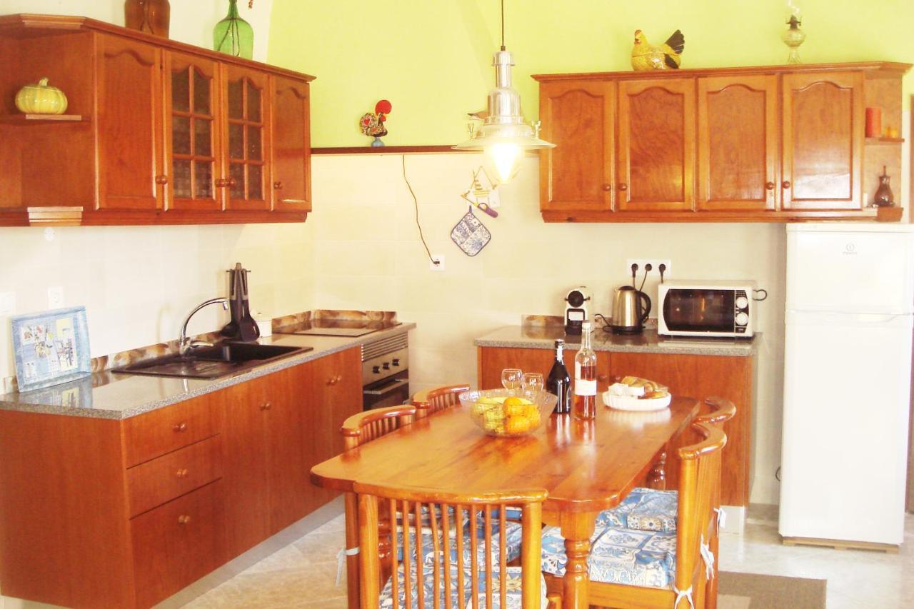 Campo De Oleandros Villa Lourinha  Luaran gambar